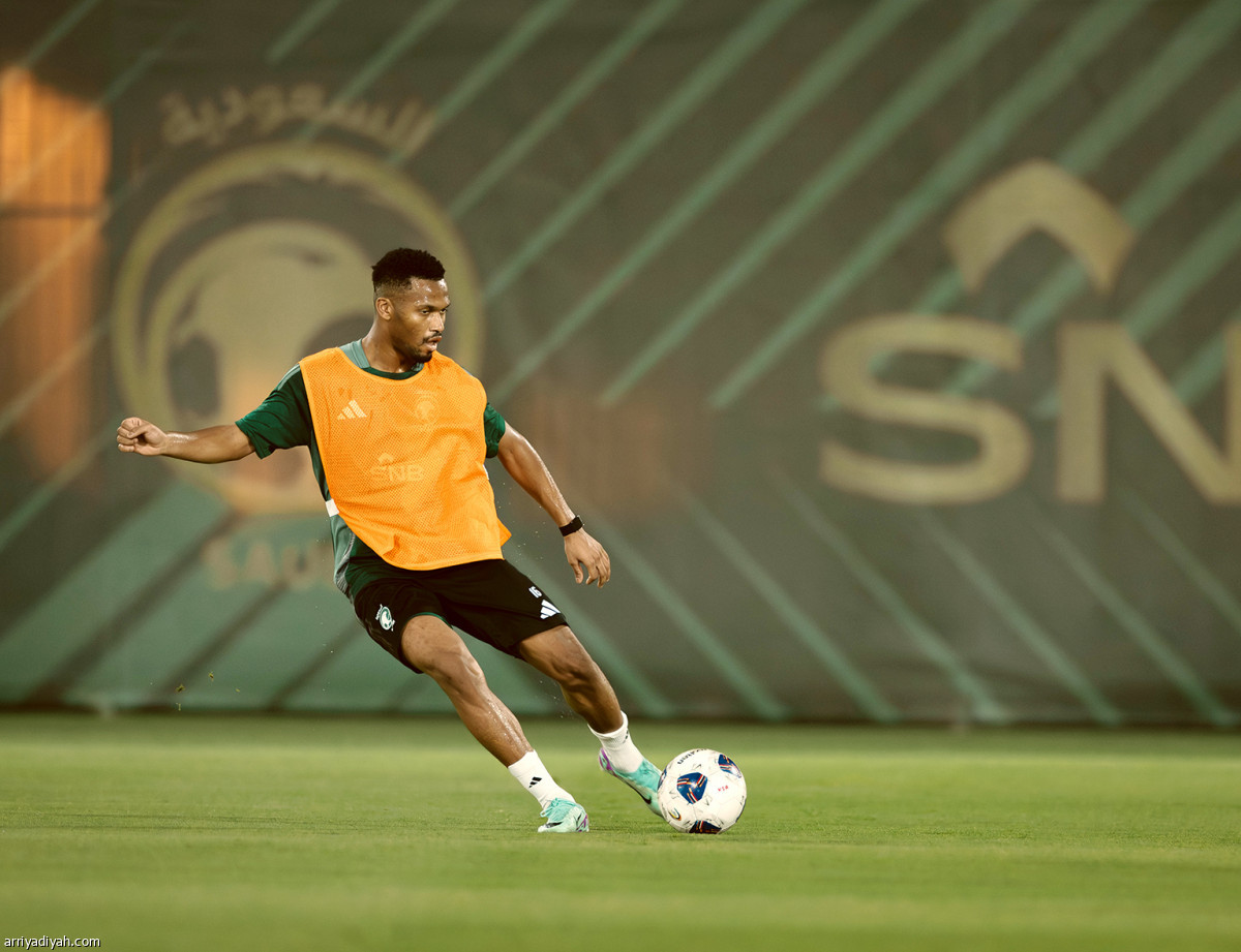 الأخضر ينتعش