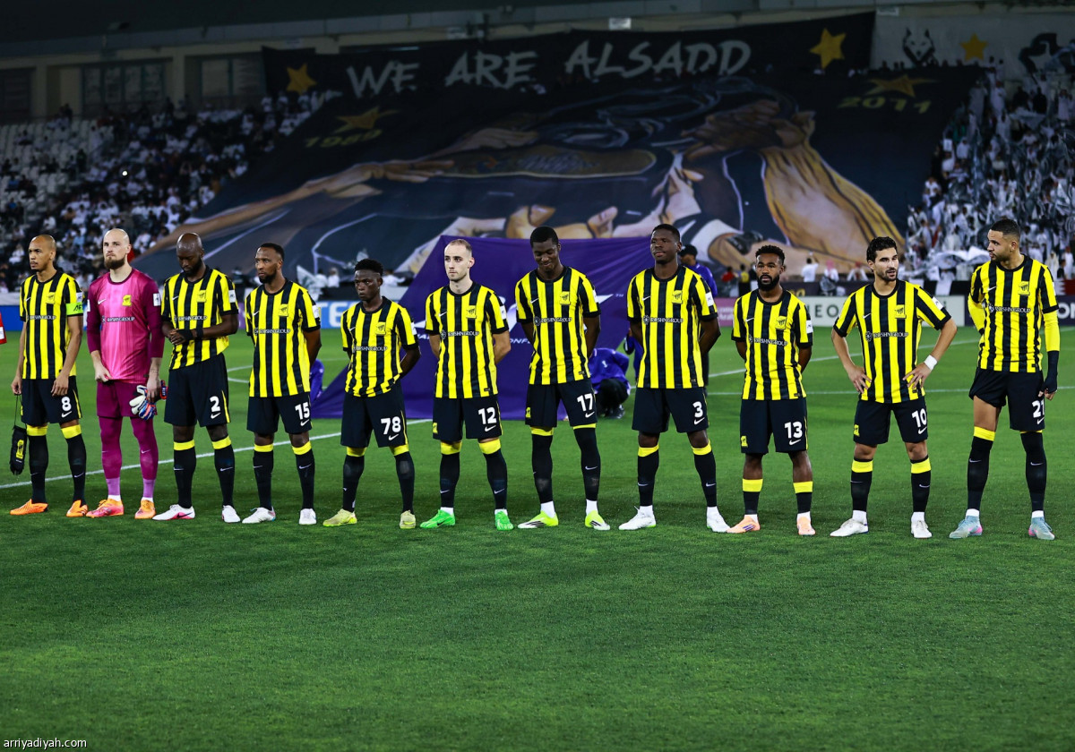 الاتحاد يستعرض